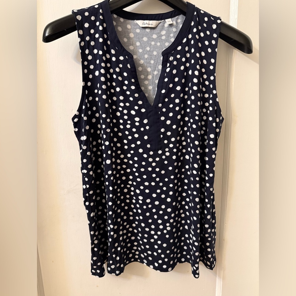 DARK BLUE SLEEVELESS TOP WITH WHITE POLKA DOTS